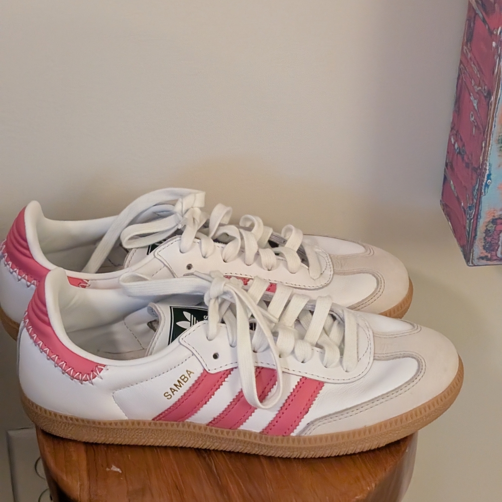 Adidas Samba White and Pink Sneakers W:8 Never Been Worn